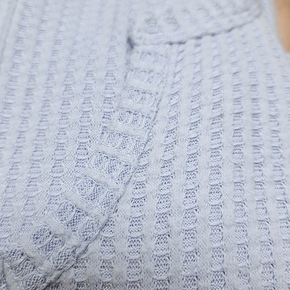Natural Reflections Blue Waffle Knit V-Neck Top Size Medium EUC - Picture 11 of 11